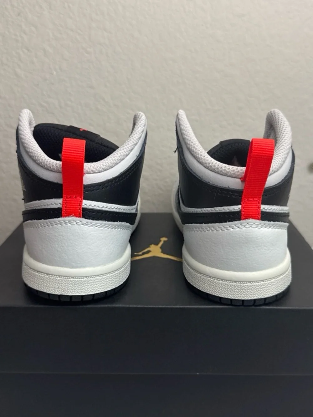 Toddler/Baby Jordan 1 Mid Kids Sneaker in ‘Summit White’